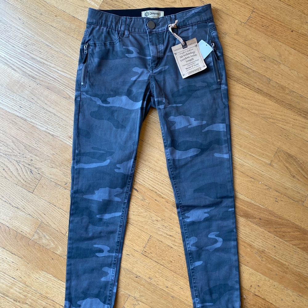 NWT Democracy Camo Pants - Size 4